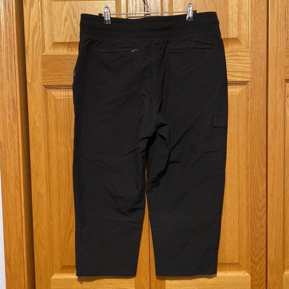 Eddie Bauer black Capri nylon hiking pants drawstring waist size large - Picture 2 of 8